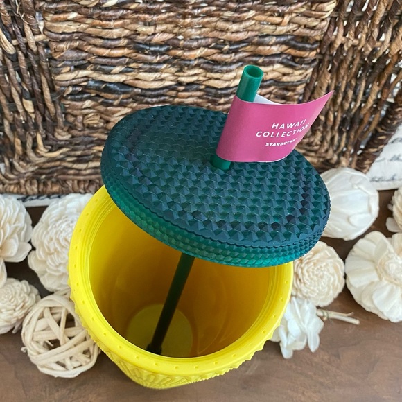 STARBUCKS 2020 HAWAII EXCLUSIVE COLLECTION 24oz Pineapple Tumbler NEVER USED! - Picture 4 of 4